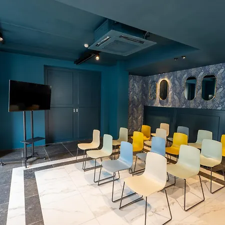 Ibis Styles Centre Hotel