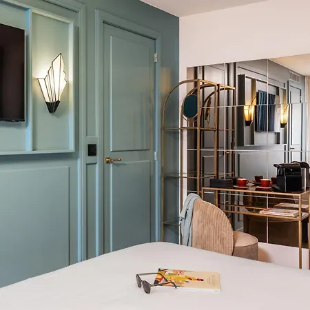 Ibis Styles Centre 3*